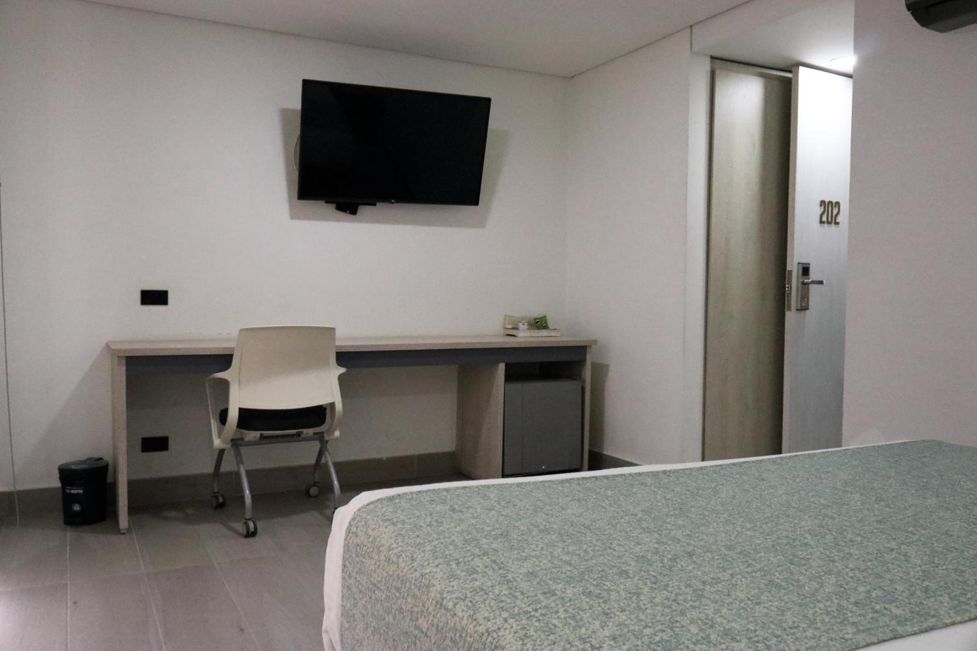 Hotel Loup Medellín Buitenkant foto